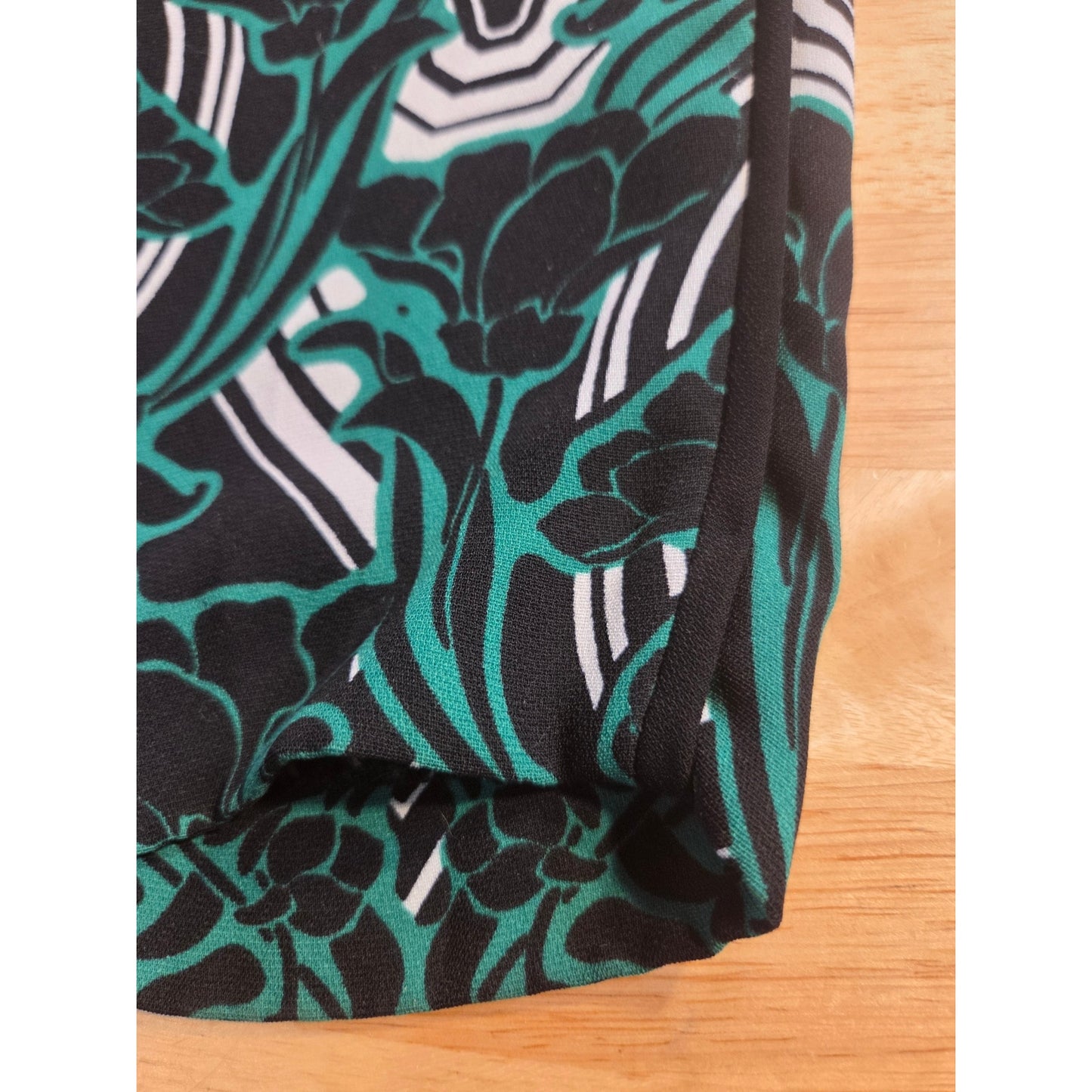 J. Crew Green Black White Abstract Tuxedo Pants Side Piping Size 6 Polyester