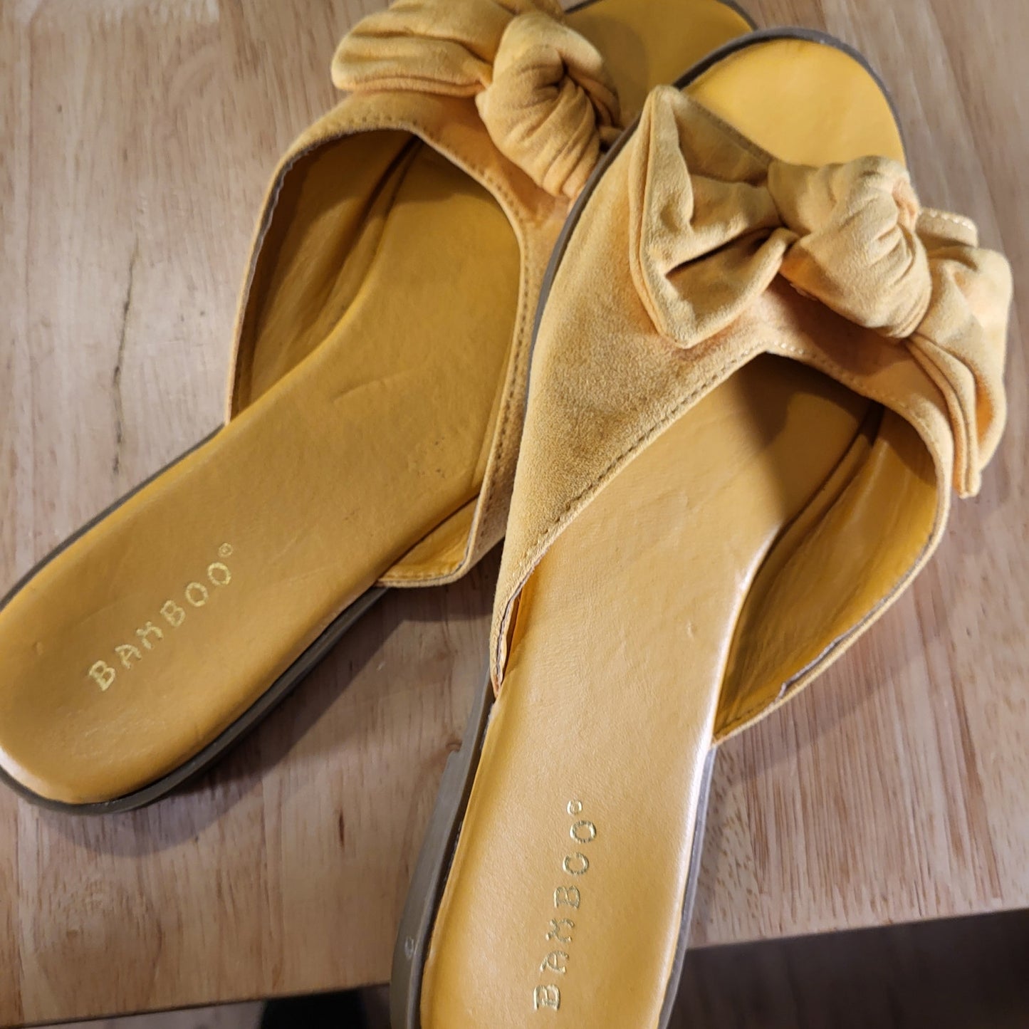 Bamboo Yellow Fabric Bow Slides Size 10 Rubber Sole Padded Comfort
