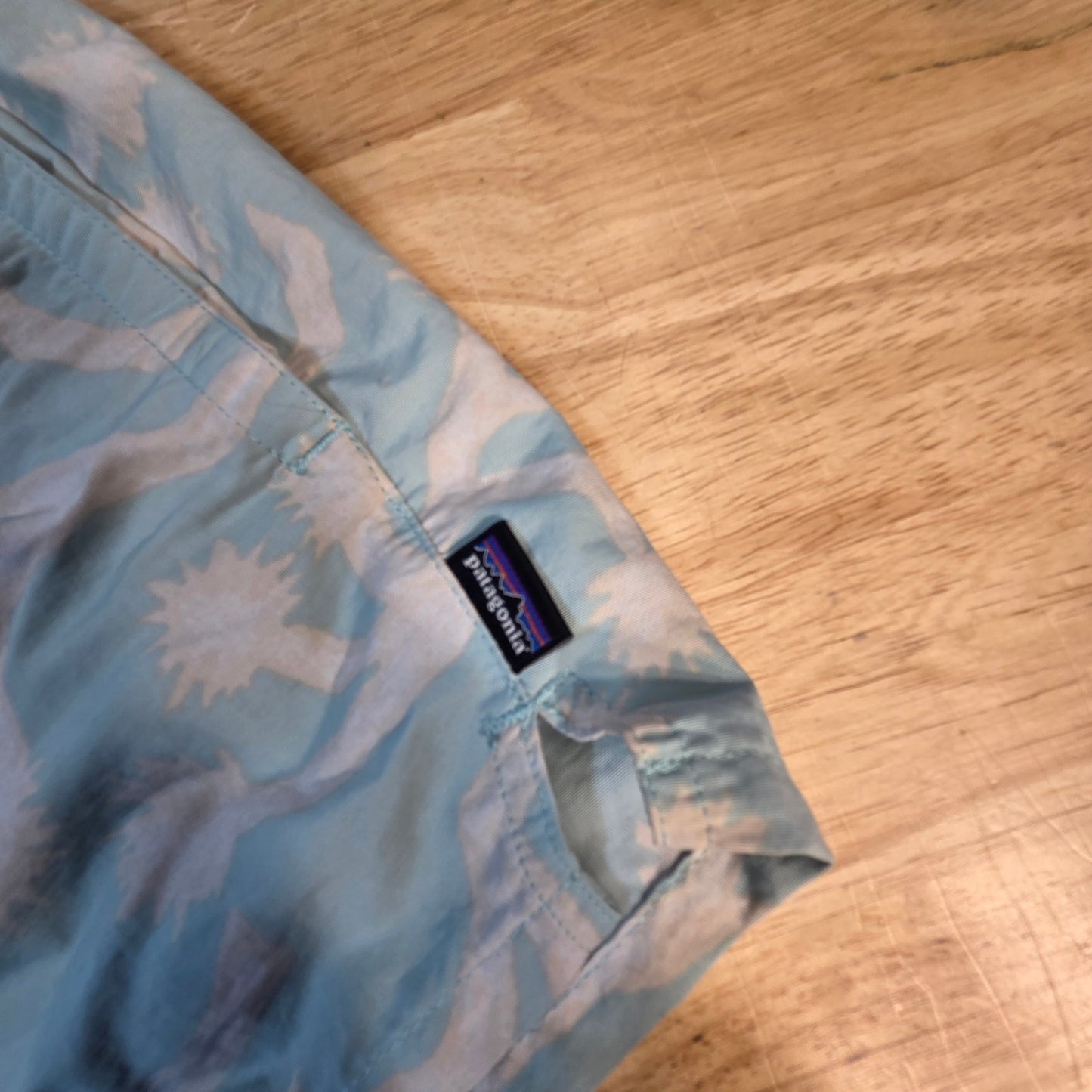 Patagonia Blue Joshua Tree Woman's Shorts White Elastic Waist Pockets Large