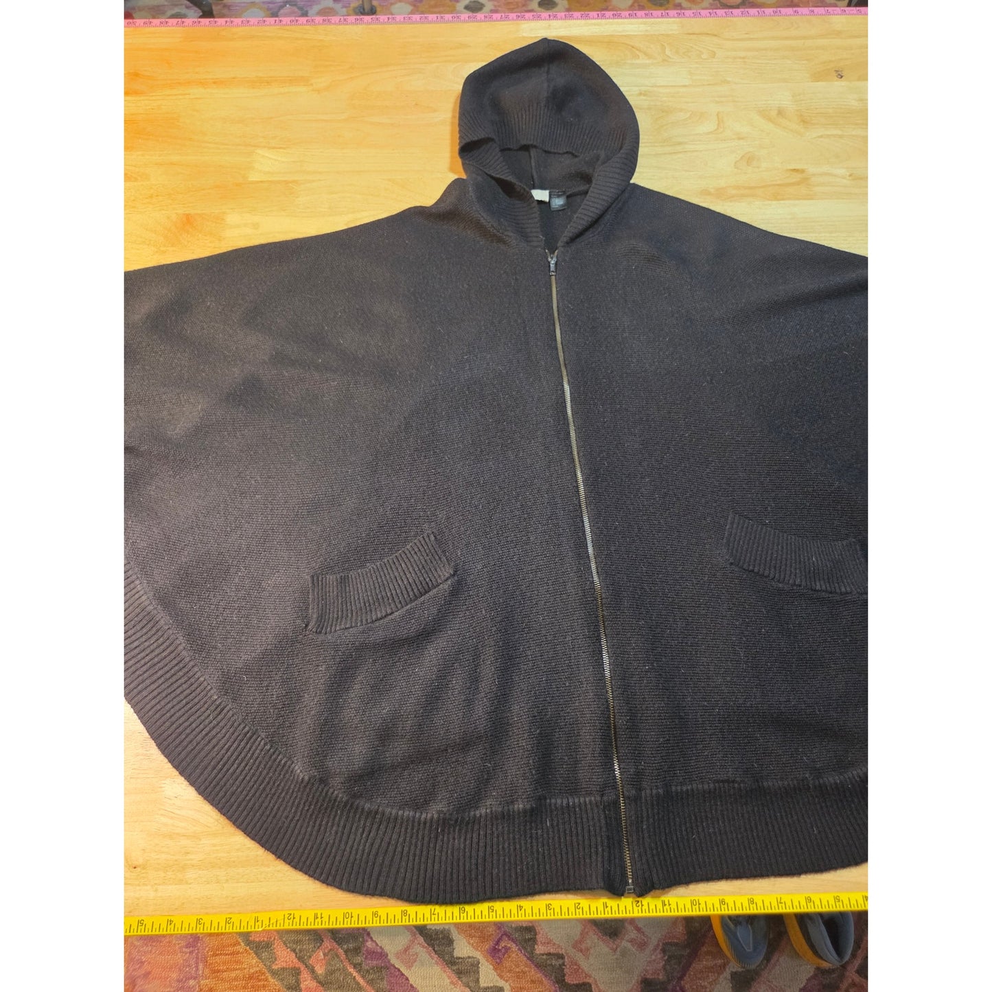 H&M Black close knit hooded Poncho zip front pockets  one size