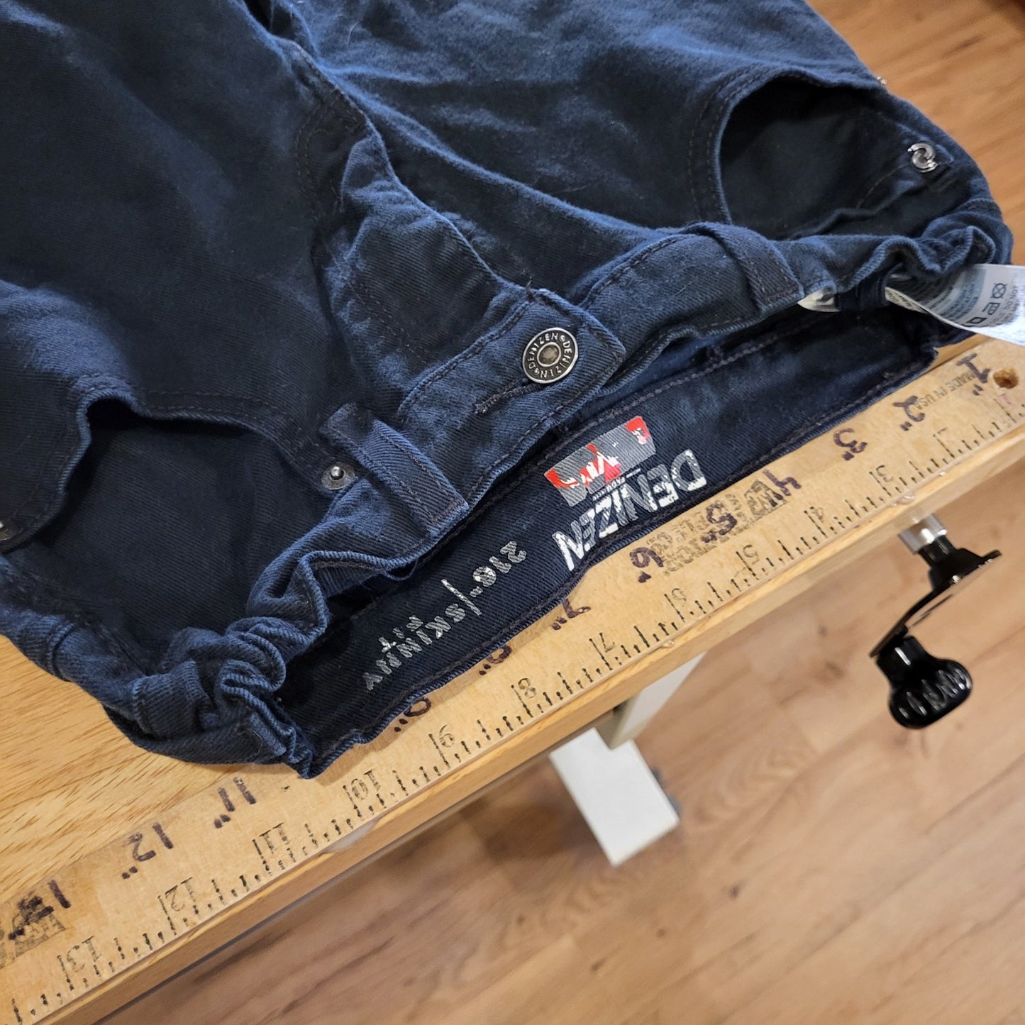 Levi's Denizen 216 Skinny Fit Black Kids Size 12 Adjustable Waist Jeans