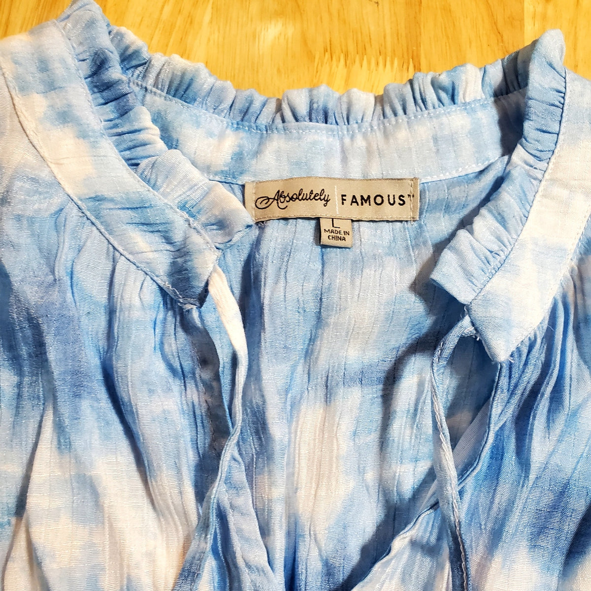 Absolutely Famous sleeveless ruffle sleeve cap blue cloud print elastic gather L