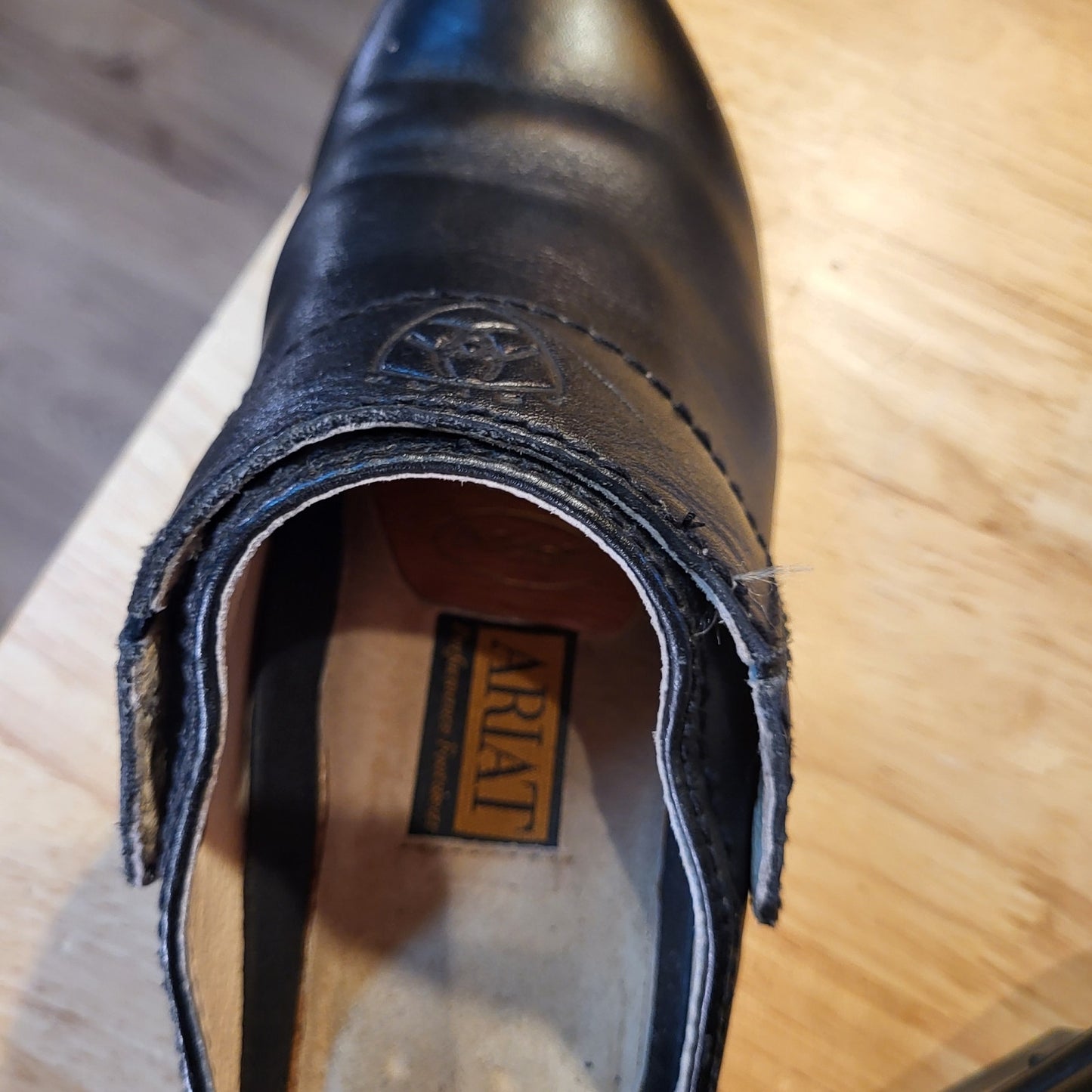 Ariat Black Leather Clogs Sling Back Mules Size 8.5 Rubber Sole Slip Proof