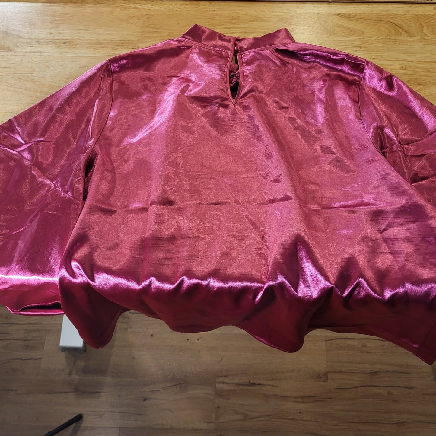 Monroe & Main Vintage Satin Pink Fuscia Winged Sleeve High Neck Blouse 2x
