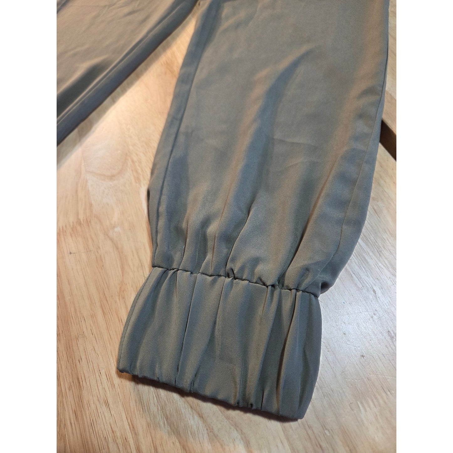 BCBG army green elastic waist jogger nylon small tie pockets