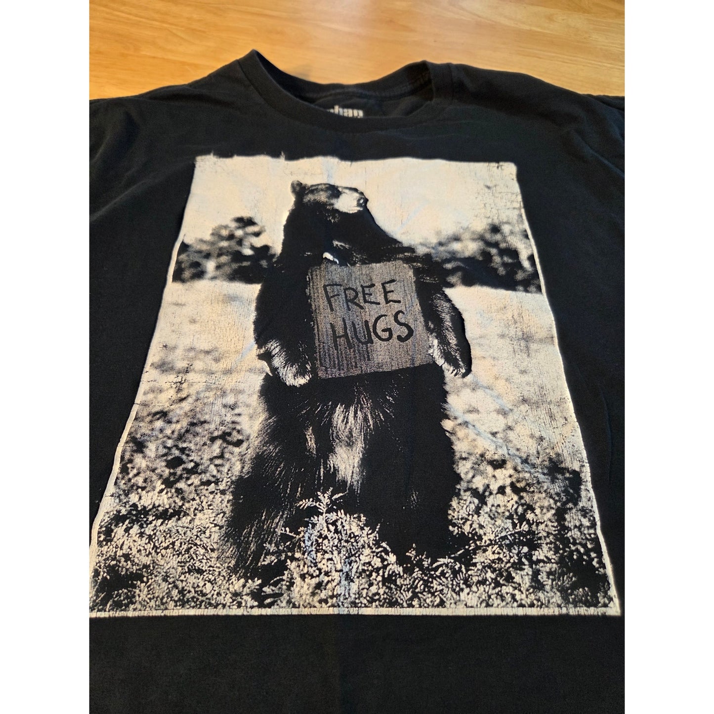 Urban pipeline double XL 100% cotton black bear hug graphic tee