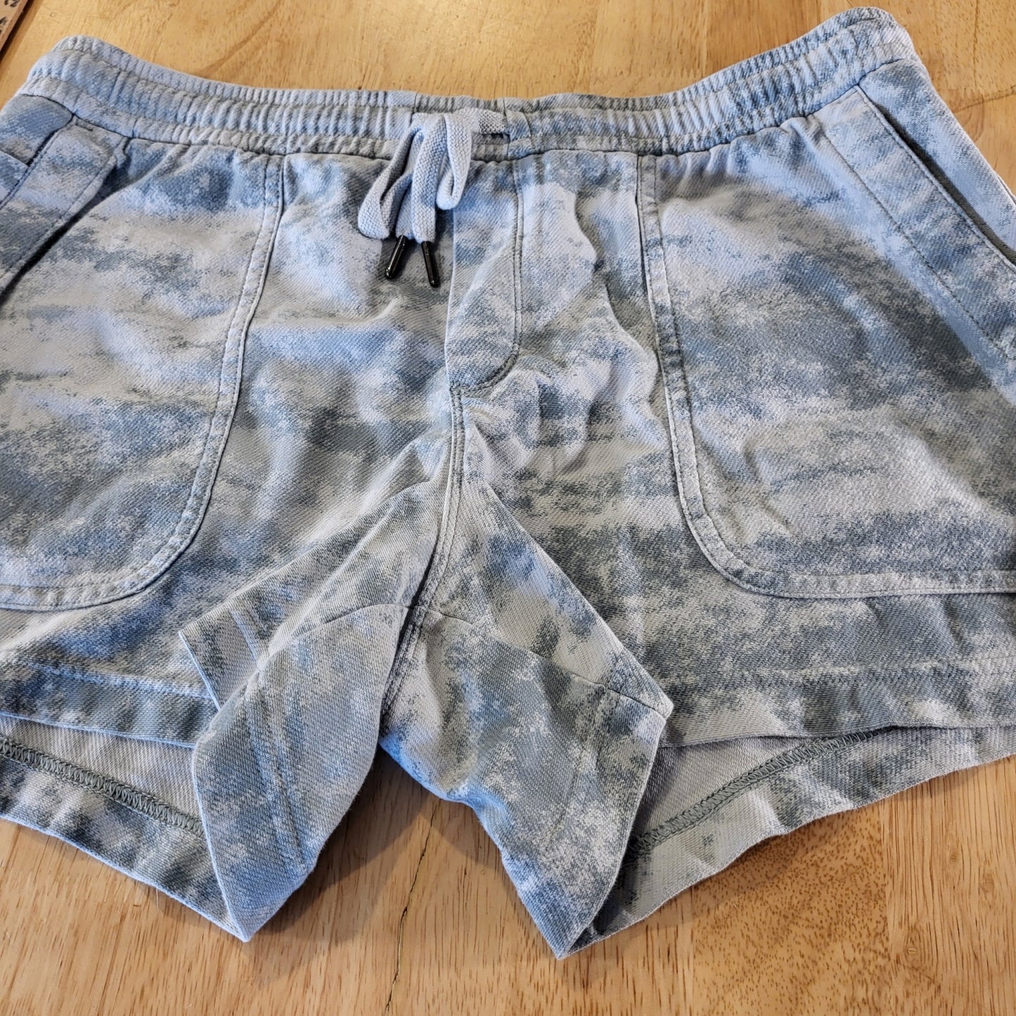Athleta Blue Cloud Sweat Shorts Elastic Waist Pockets Sz Large 32" Waist