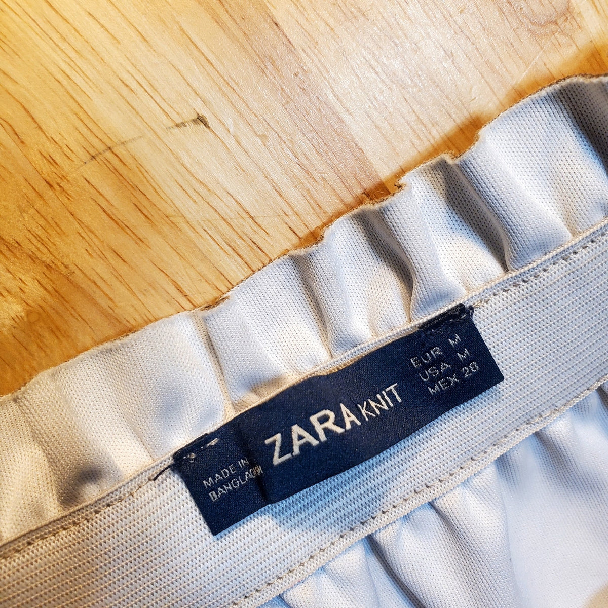Zara Knit Stretch Metallic Paper Bag Elastic Waist Mini Skirt 28" Waist