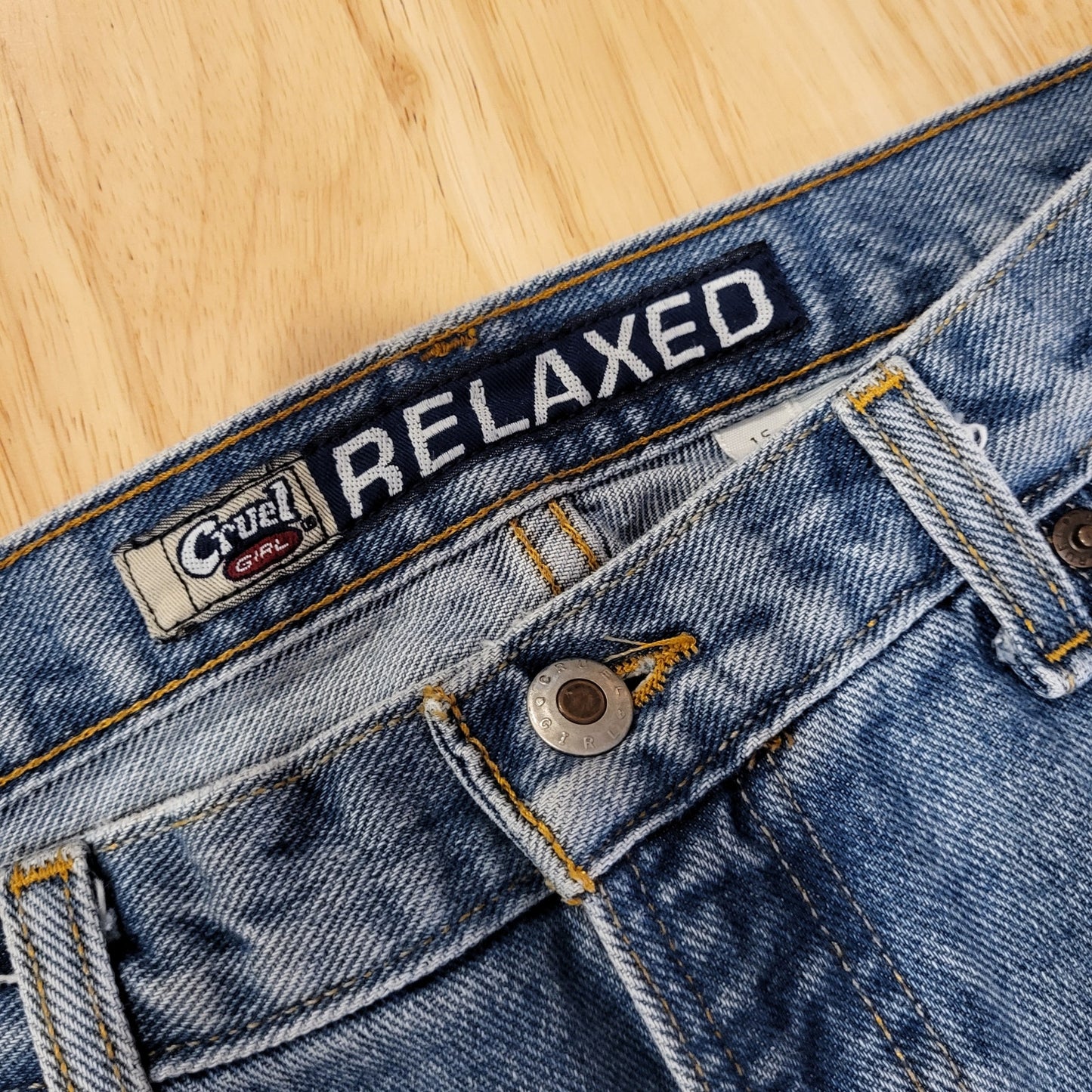 Cruel Girl 90's Y2K Relaxed Medium Wash Straight Leg 32" Waist SZ15