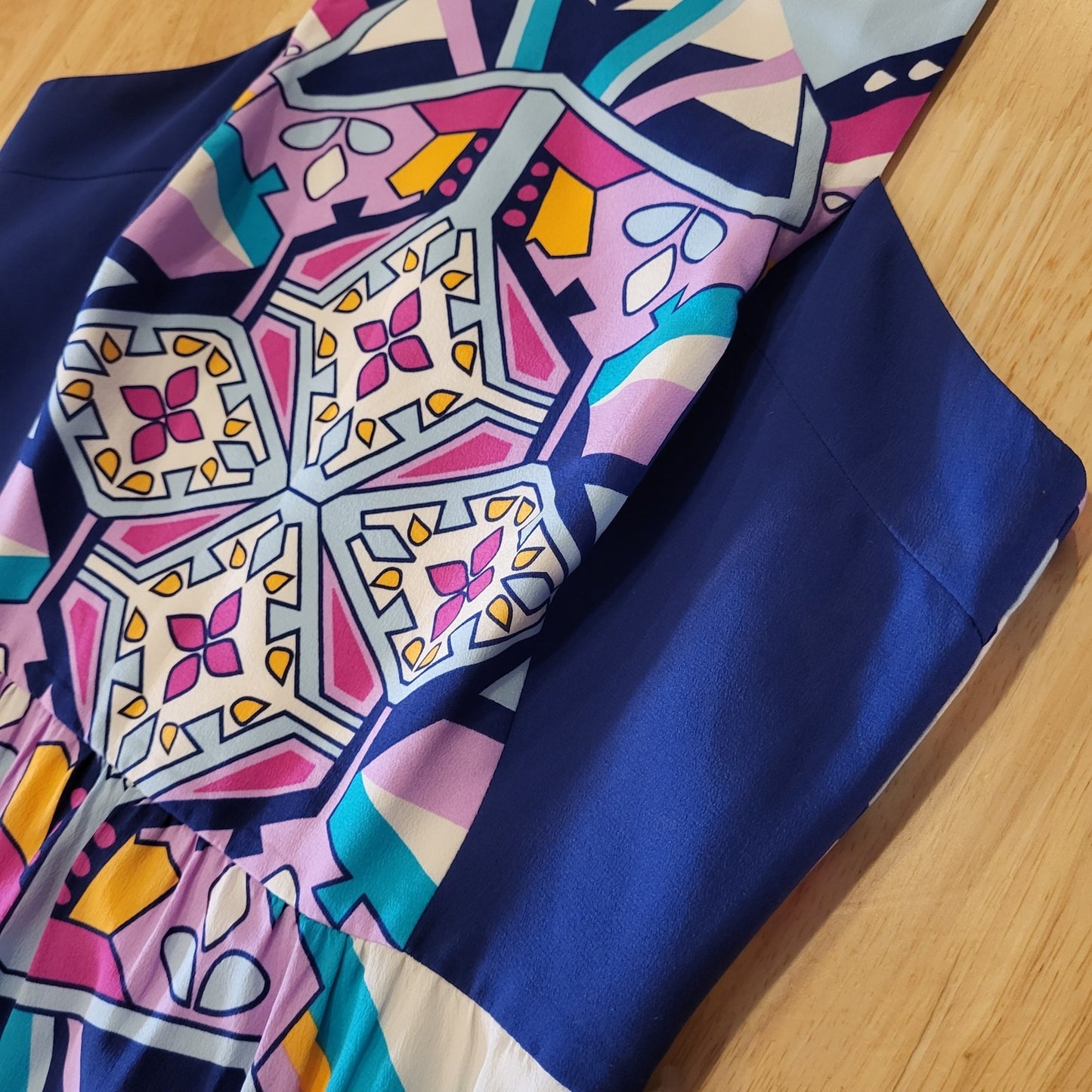 Annie Griffin Max Geometric Print Colorful Purple Pink Size 2