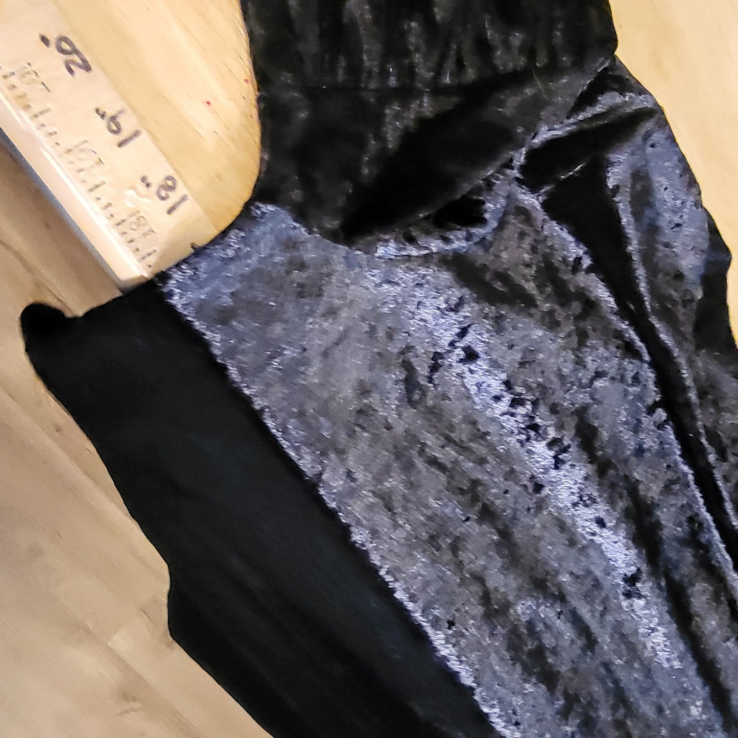 C Christian Los Angeles Black Velvet Mini Cold Shoulder Puff Sleeve 17" P2P