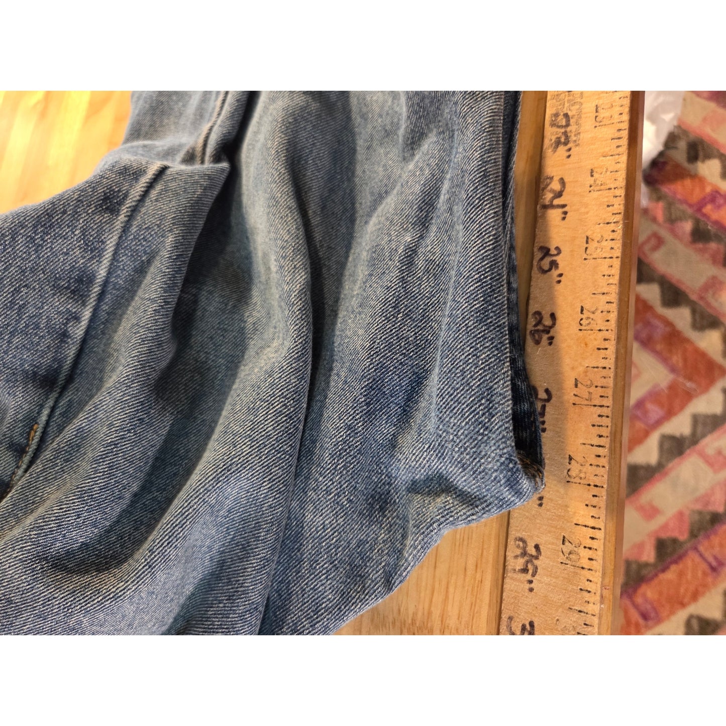 Levi's 505 36 x 29 Medium Wash Denim Classic Jeans