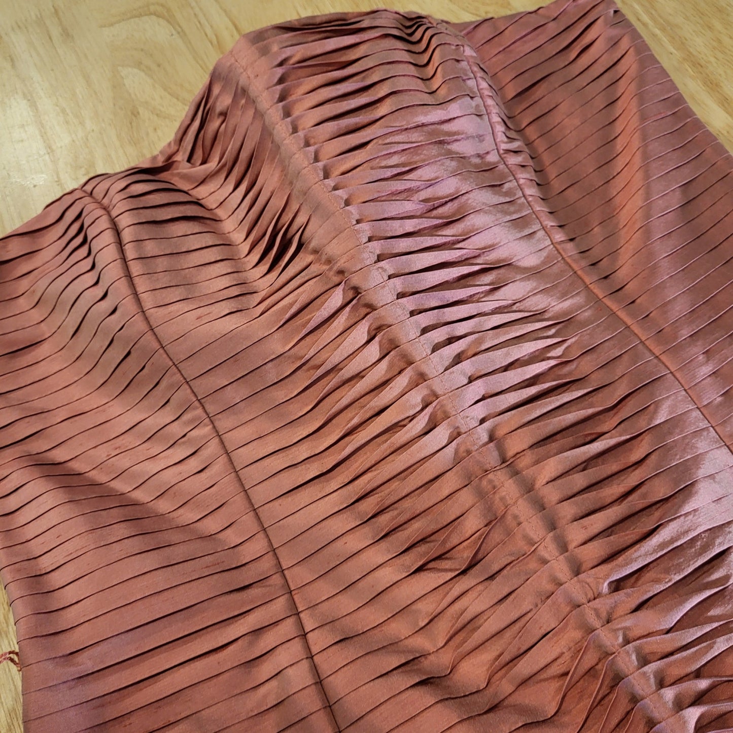 Betsey Johnson Pink Pleated  Pencil Dress Size 12 Crepe Knee Length 19" Pit2Pit