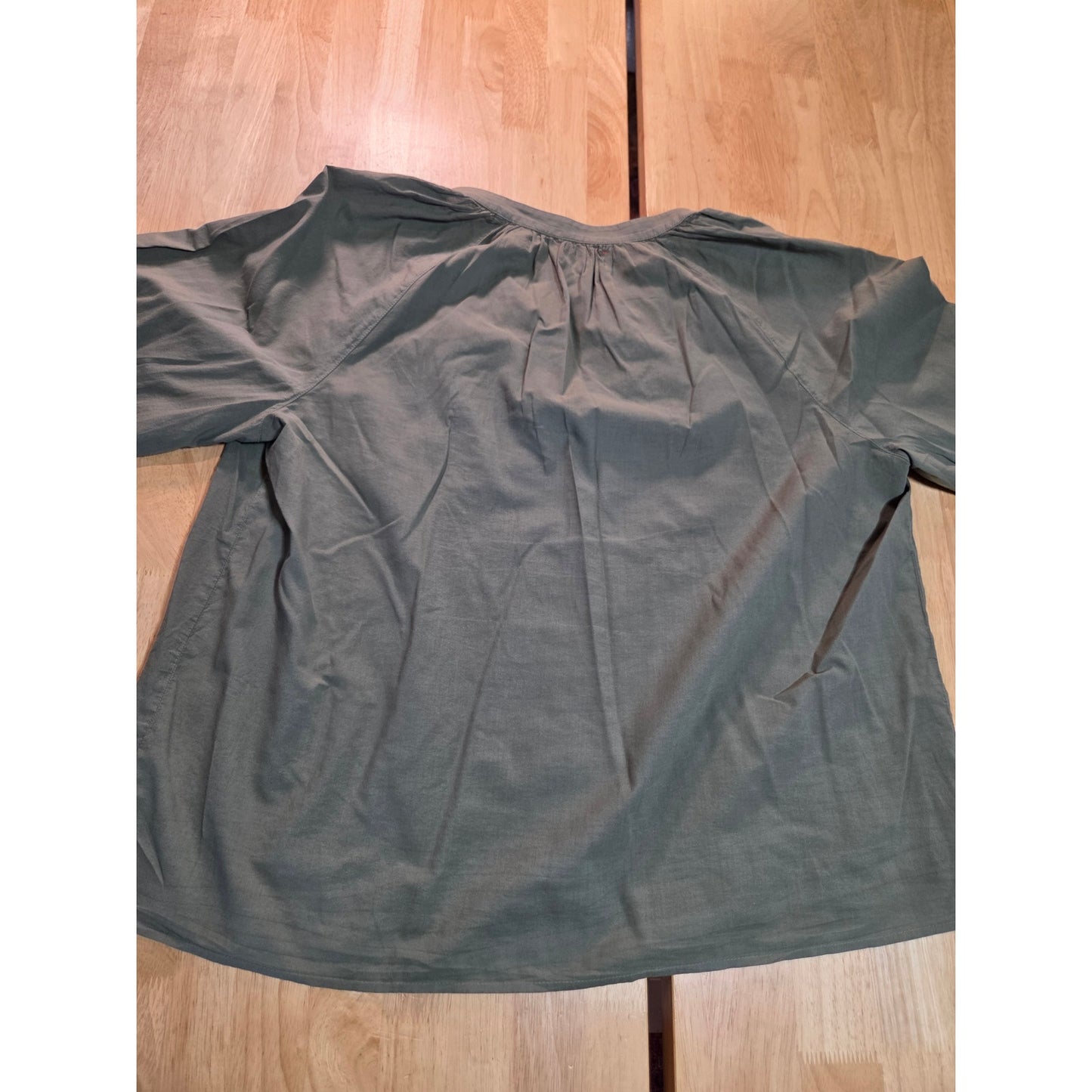 Xirena green army woven long sleeve blouse button front mandarin collar size lg