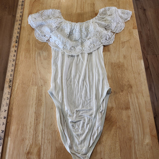 Taylor & Sage Cream Body SUit Crochet Bardot Top Soft XS 14" P2P