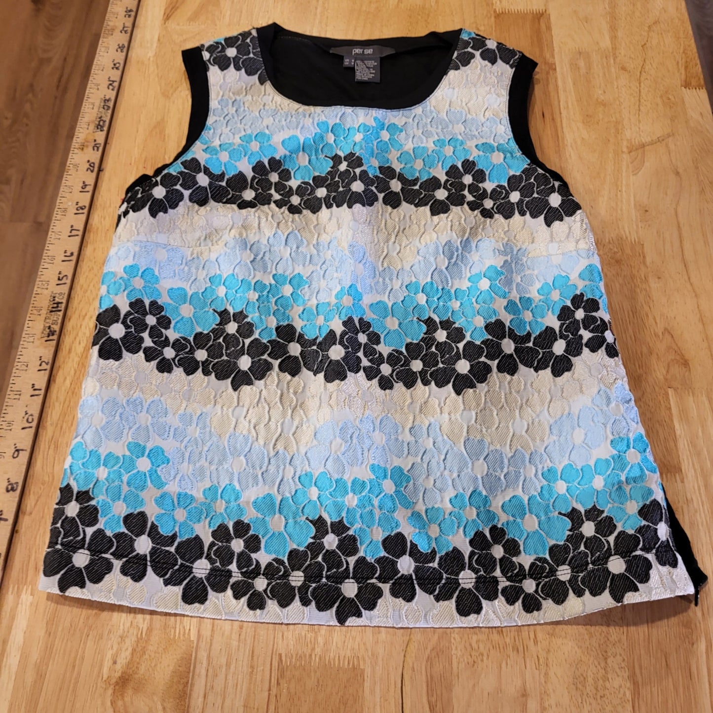 Per Se Blue Daisy Embroidered Sleeveless Side Zip 22" Shoulder To Hem 18" P2P