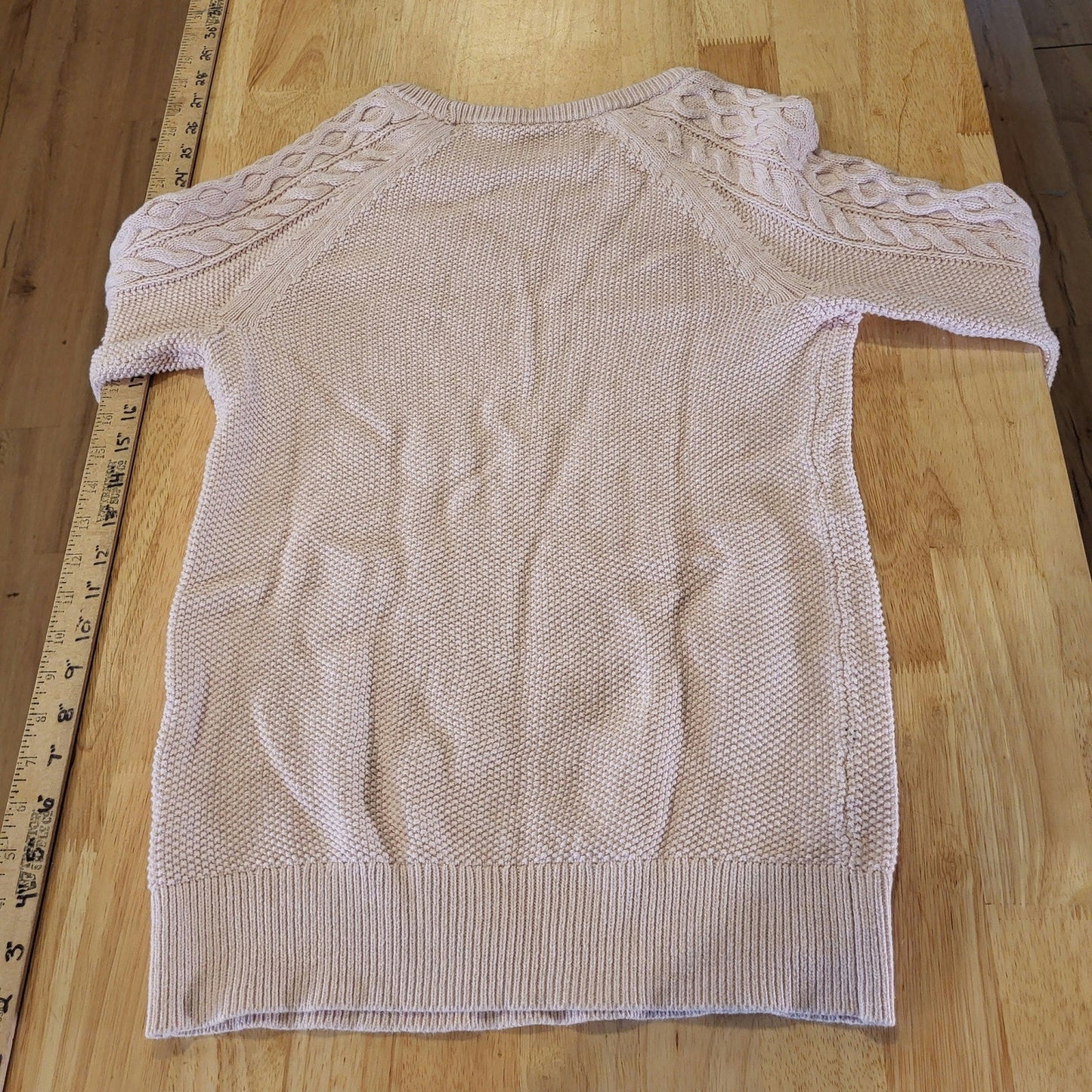 Gap pink cable knit sweater 100% cotton small 17" Pit to pit 25" long retro