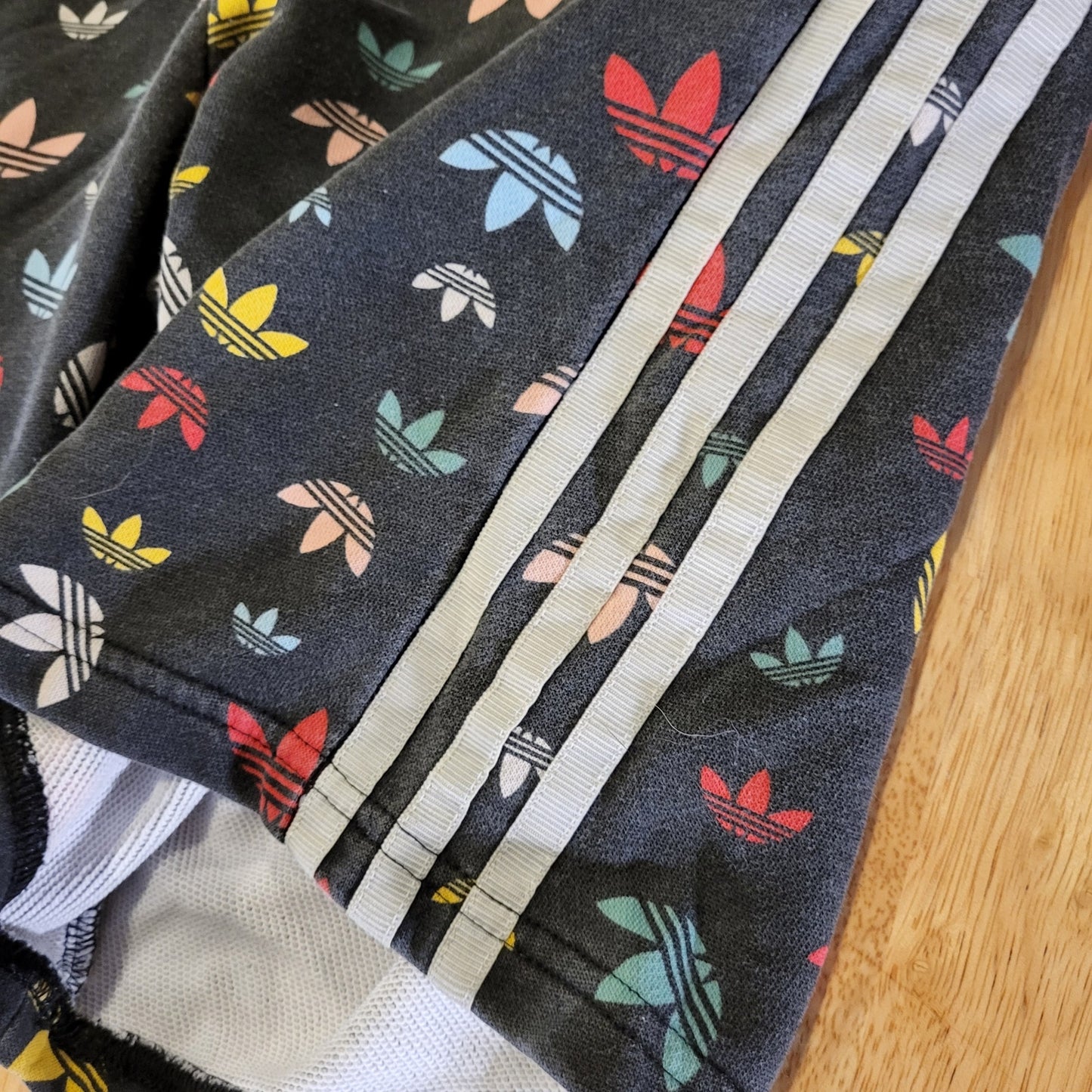 Adidas Originals Black Sweat Shorts Colorful All Over Print Stripe