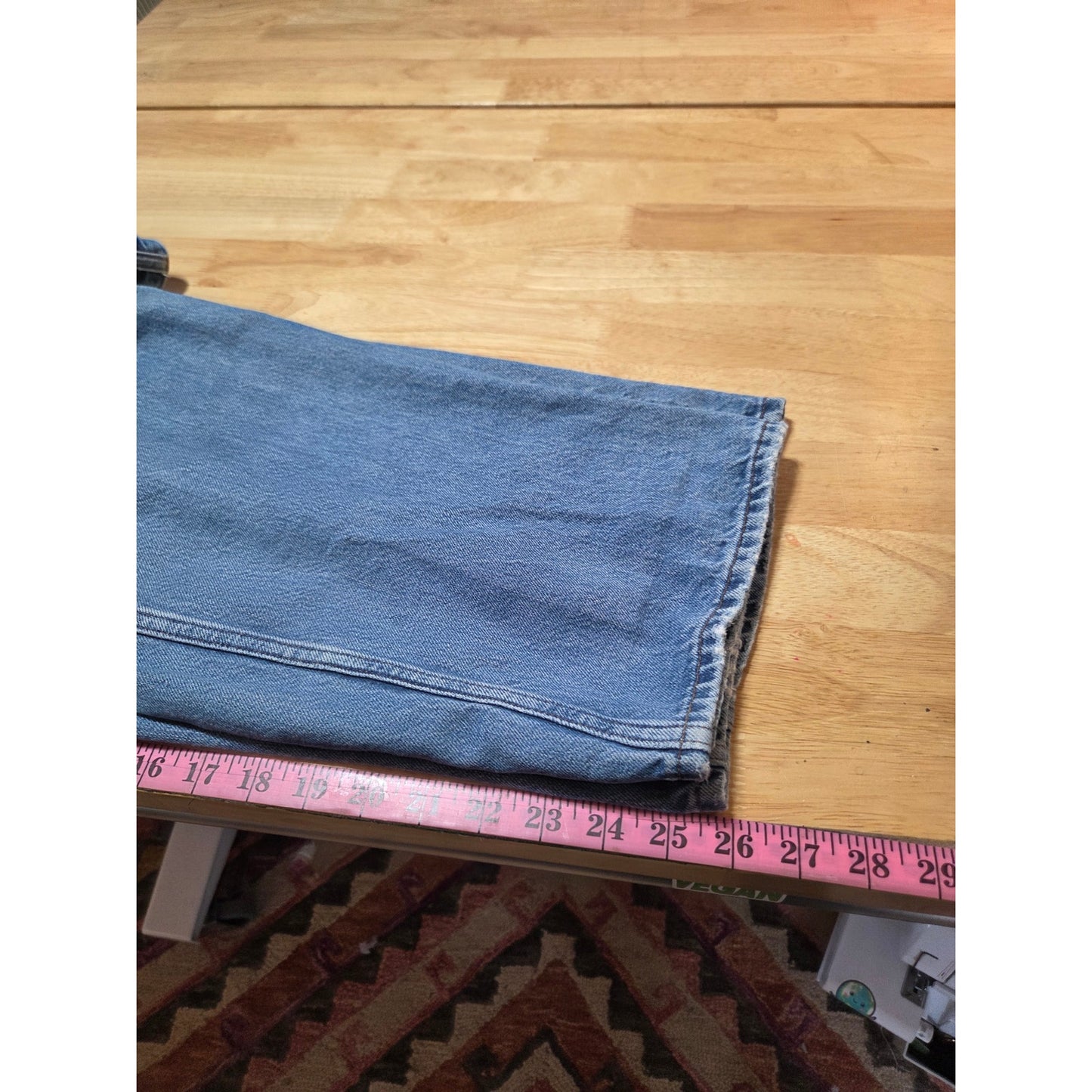 Madewell The Darted Barrel leg Jean size 30 light wash