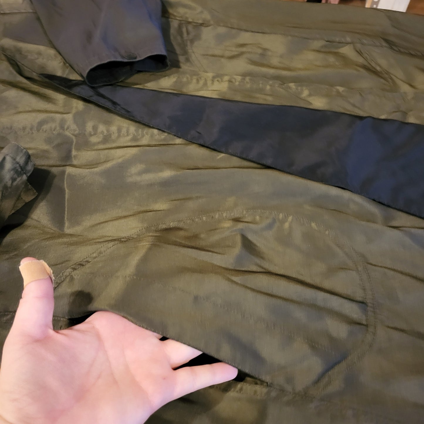 Reversable Green & Black Hooded Pleated Nylon Long Coat Cowell Pockets Button