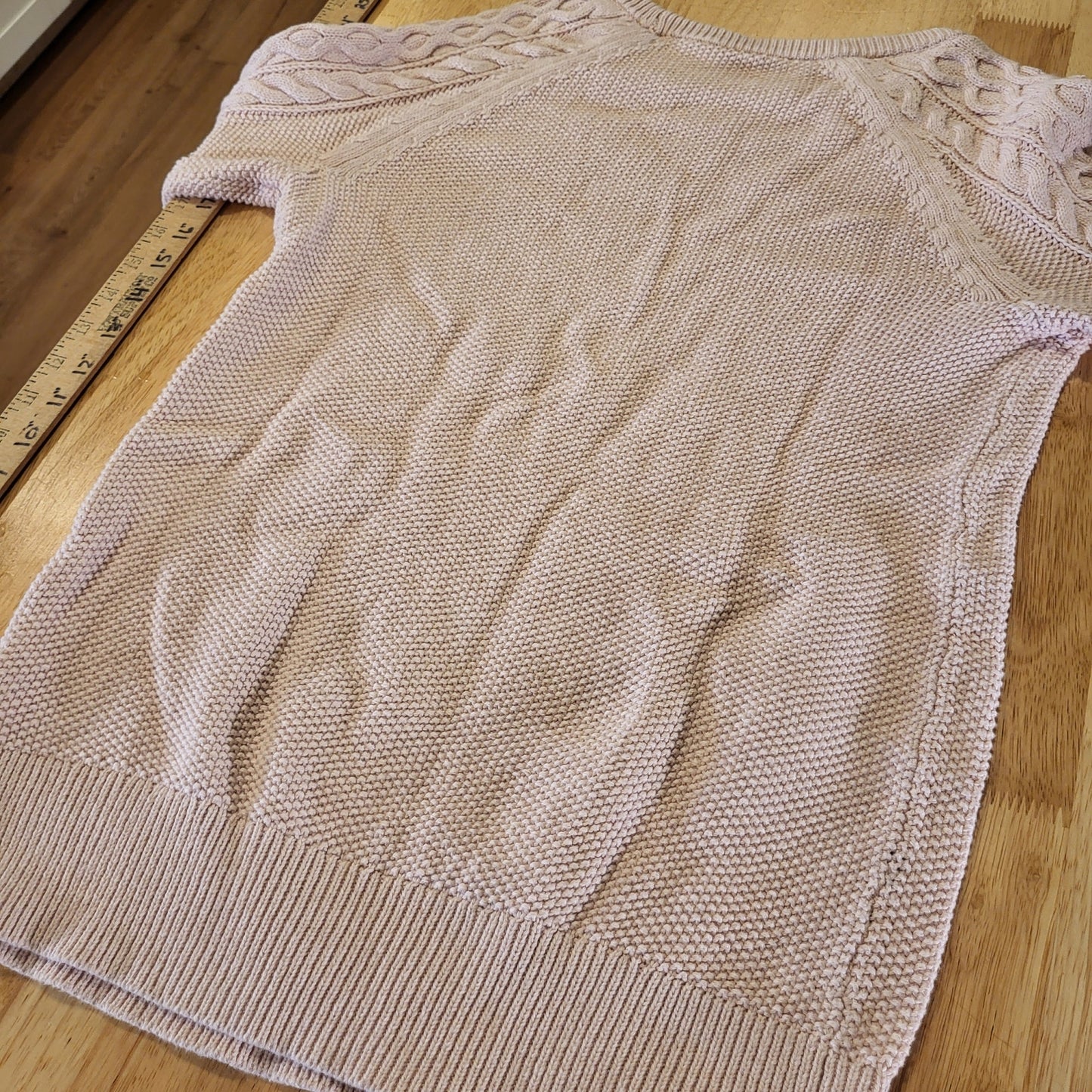 Gap pink cable knit sweater 100% cotton small 17" Pit to pit 25" long retro