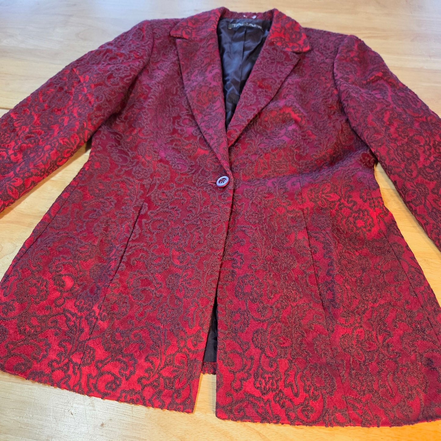 Tahari red blazer black embroidery size 14 lined wool blend