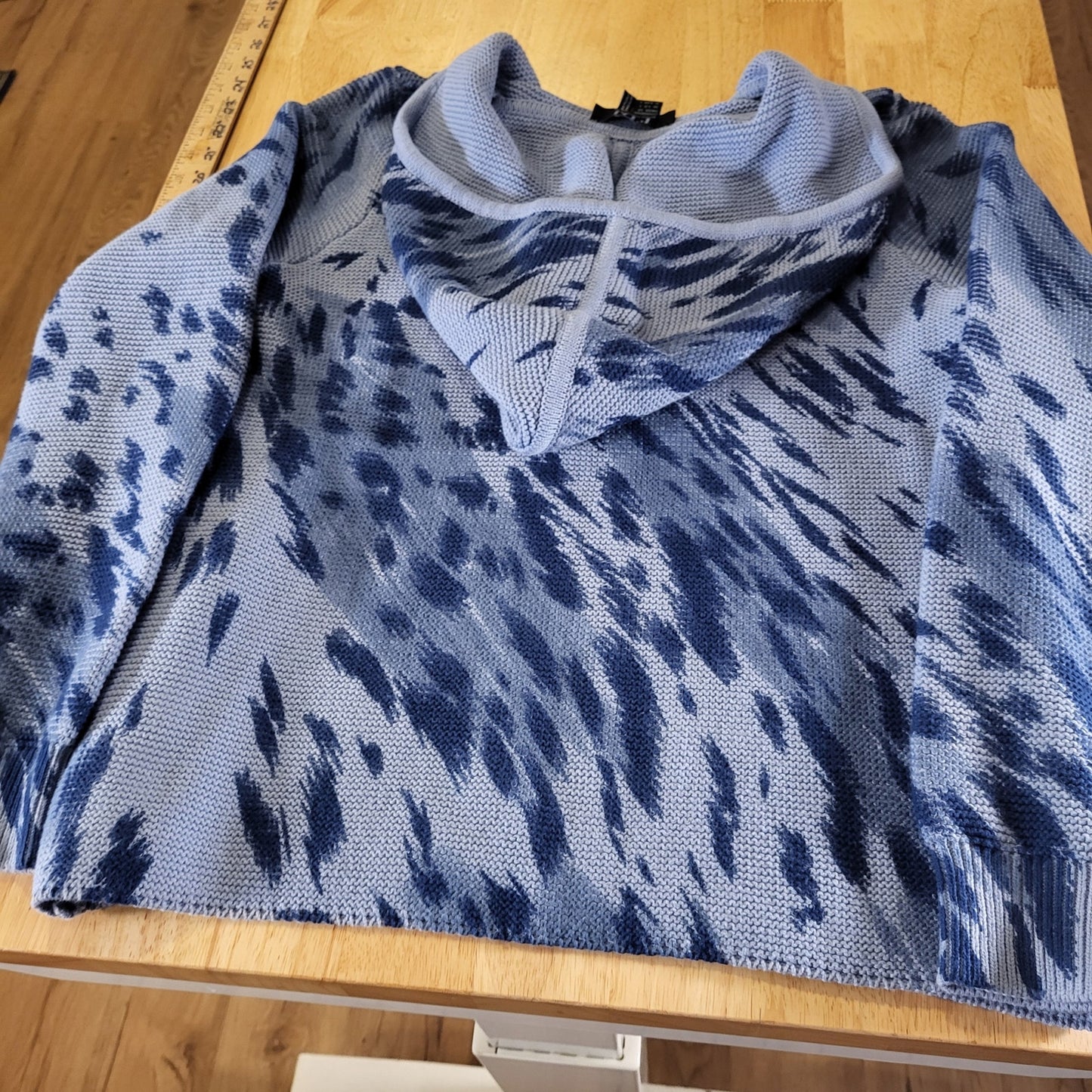 FDJ Blue Animal Print Knit Hooded Long Sleeve Sweater Small