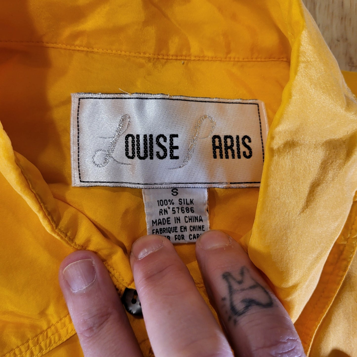 Vintage Louise Paris Mustard Yellow 100% Silk Collared Button Down Small