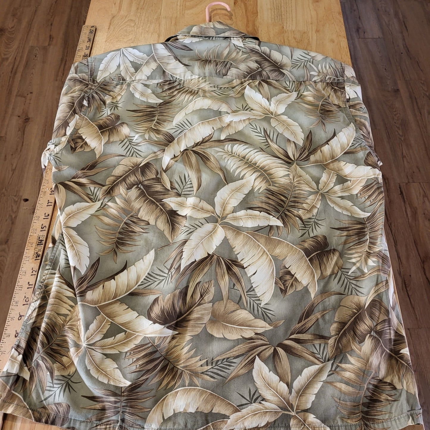 Campia Moda 100% Cotton Size L. Botanical Print Green Short Sleeve Button Down
