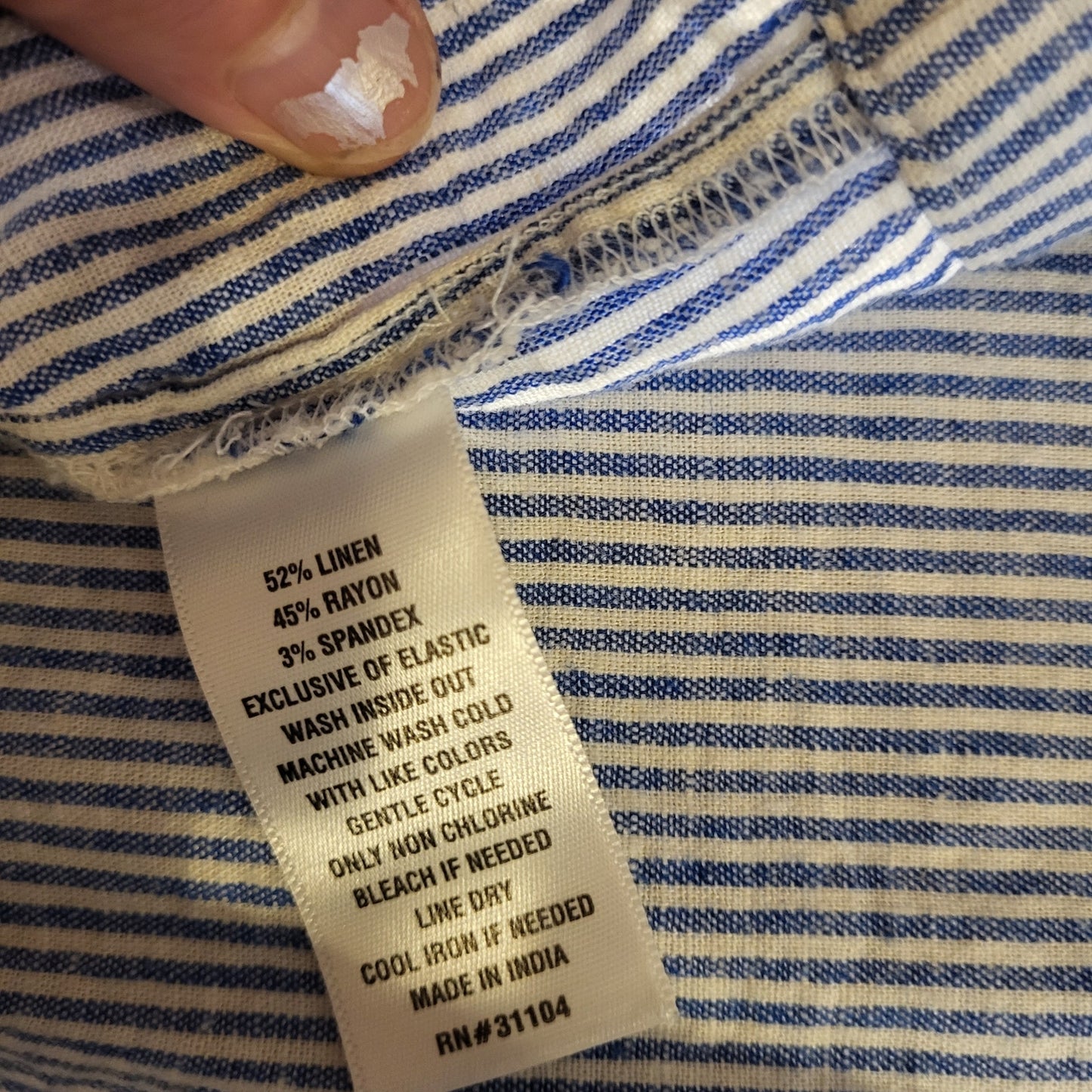 Crown & Ivy XXL Linen Blend Flutter Sleeve Elastic Keyhole Blue Striped