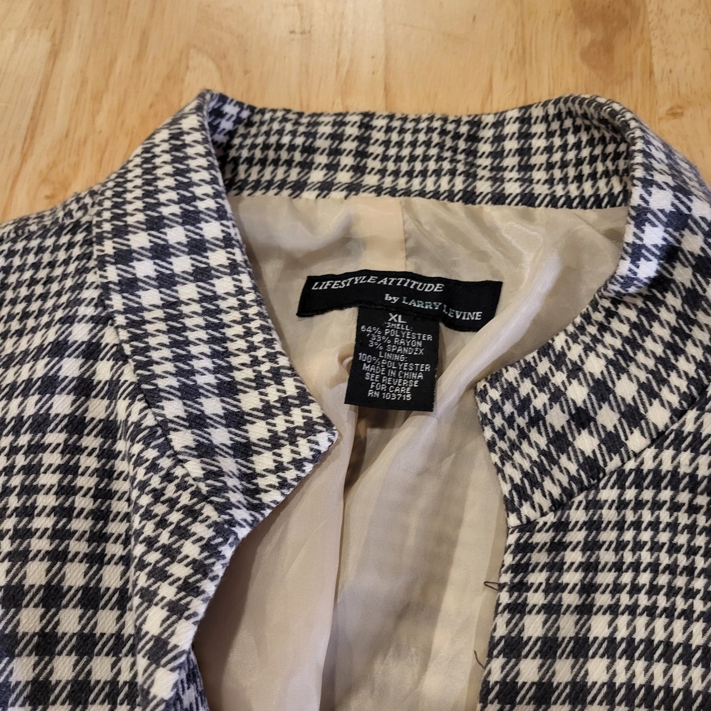 Lifestyle Attitude by Larry Levine Houndstooth Mandarin Collar Rayon Belted Coat