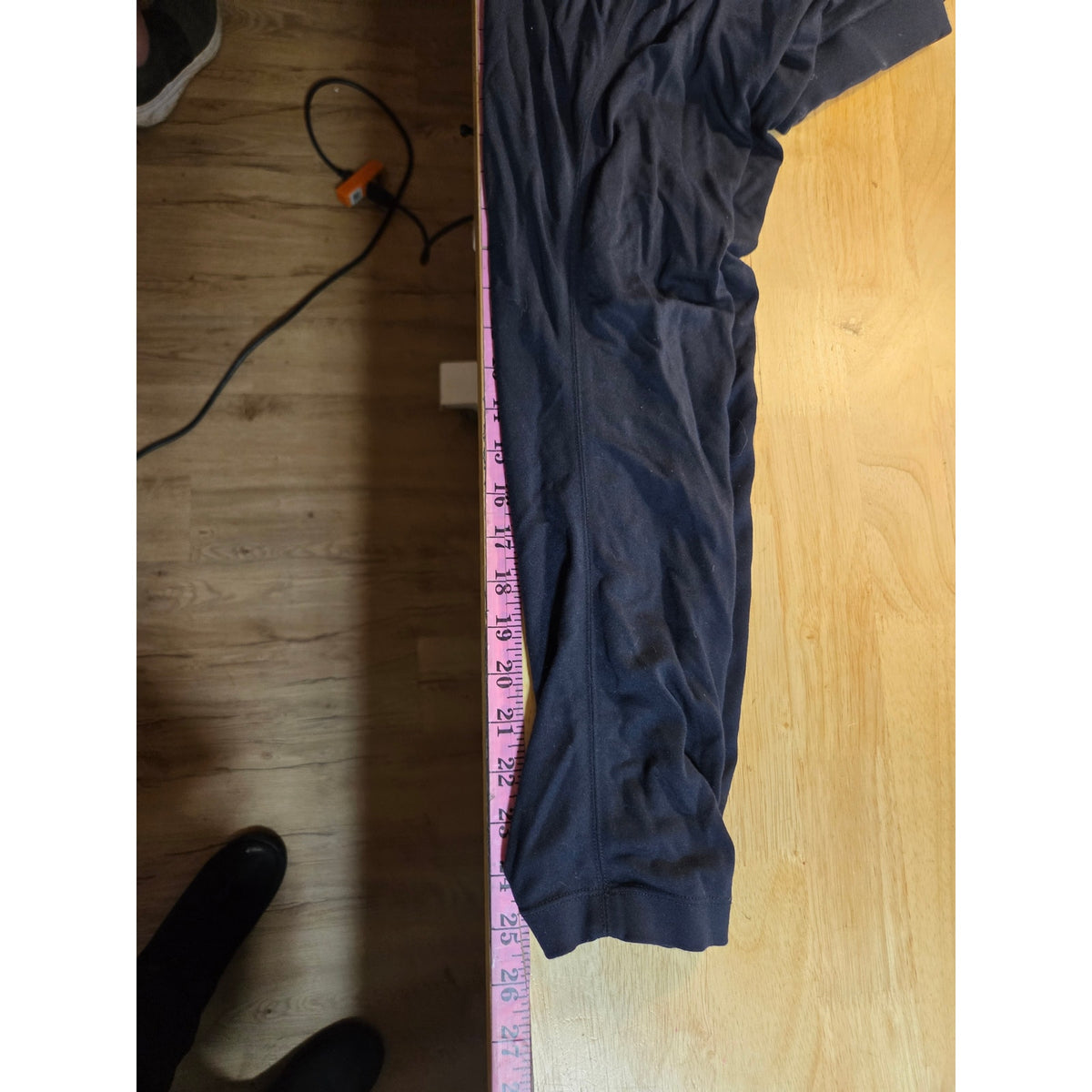 Vince size medium navy blue leggings piping detail Jersey cotton med waistband