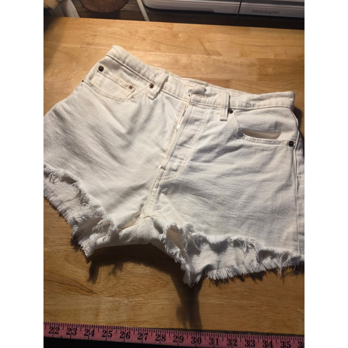 Levi's white cut off denim jeans shorts 27 w