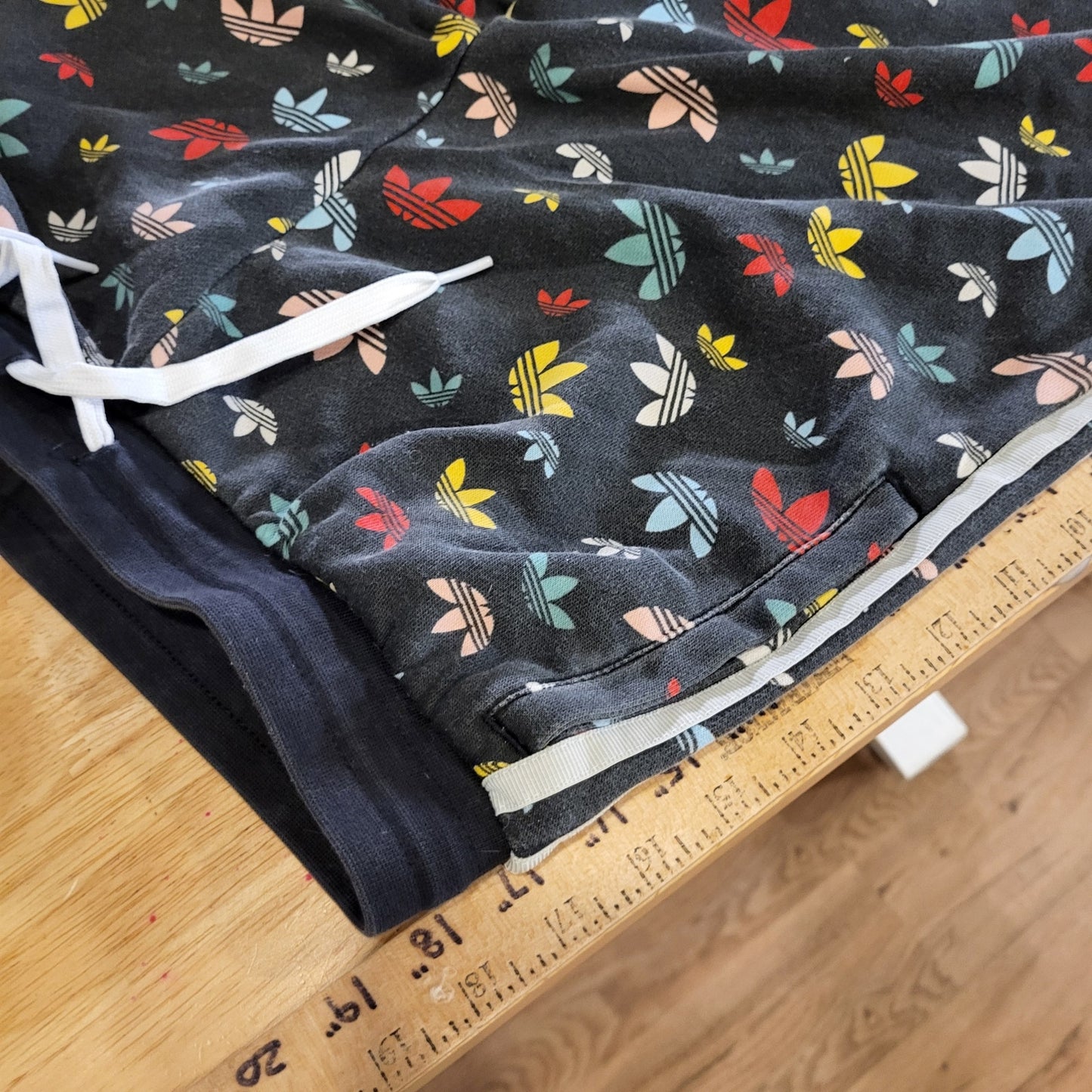 Adidas Originals Black Sweat Shorts Colorful All Over Print Stripe