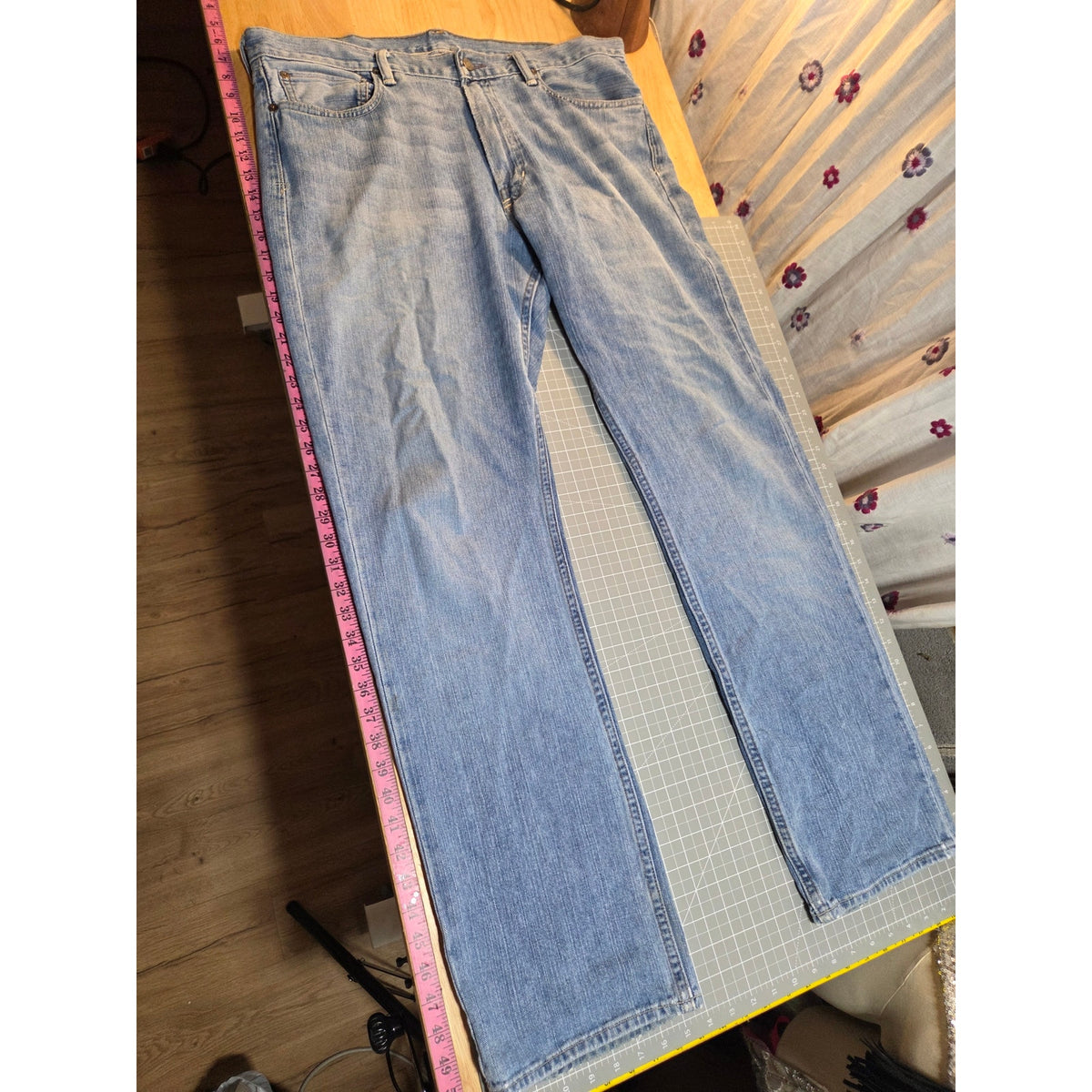 Polo Ralph Lauren classic fit 867 light wash heavily worn 40 100% cotton
