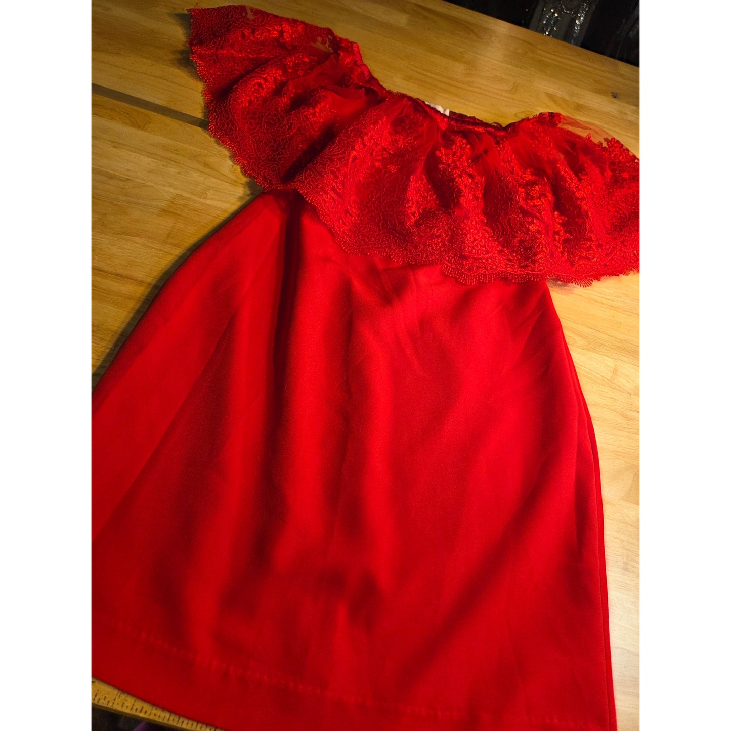 Badgley Mischka Belle Red Bardot Lace Body Con Midi Dress US size 10