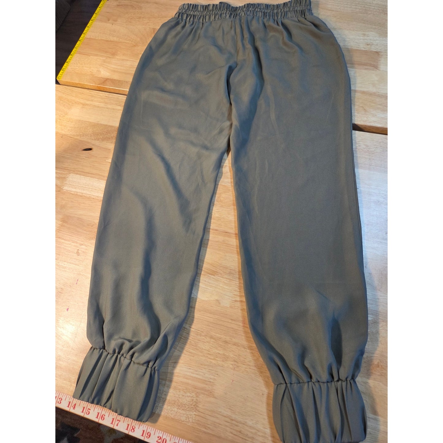 BCBG army green elastic waist jogger nylon small tie pockets