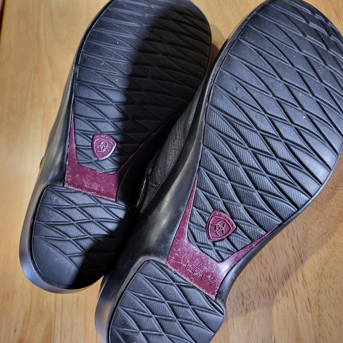 Ariat Black Leather Clogs Size 9 Gold Detail Rubber Grip Sole