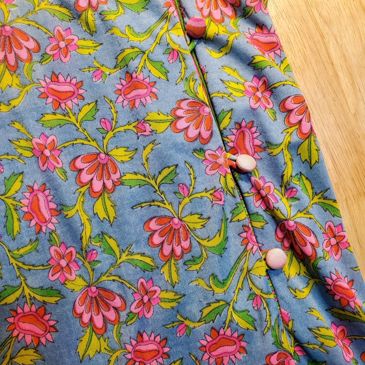VINTAGE CHINESE TRADITIONAL DRESS BLUE PINK GREEN FLORAL POLYESTER SM