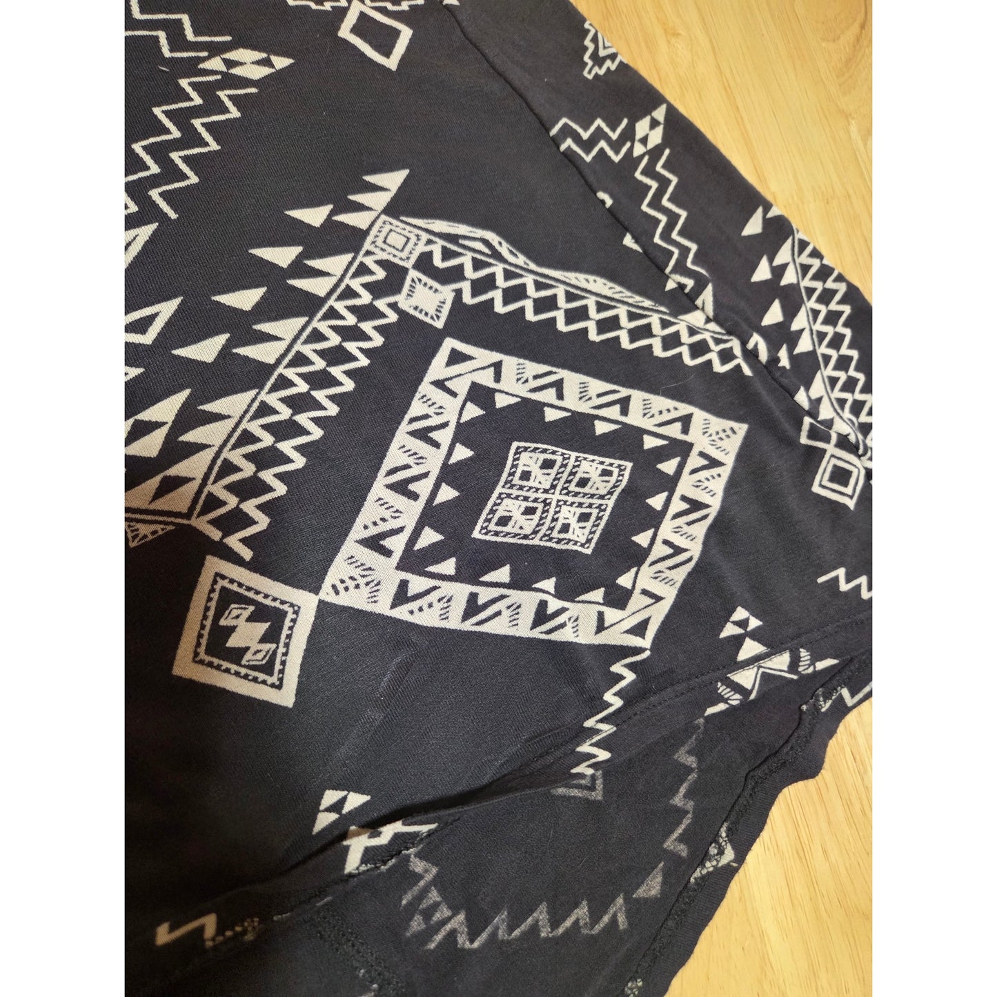 Billabong maxi skirt Jersey knits Aztec prints black and gray bodycon Medium