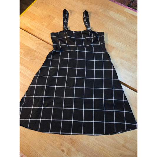 Hot Topic goth overall skirt dress silver buckle black white plaid small pocket