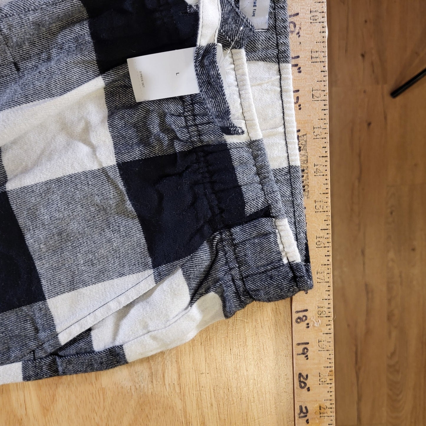 NWT Old Navy Black & White Buffalo Check Flannel Pajama Set Large