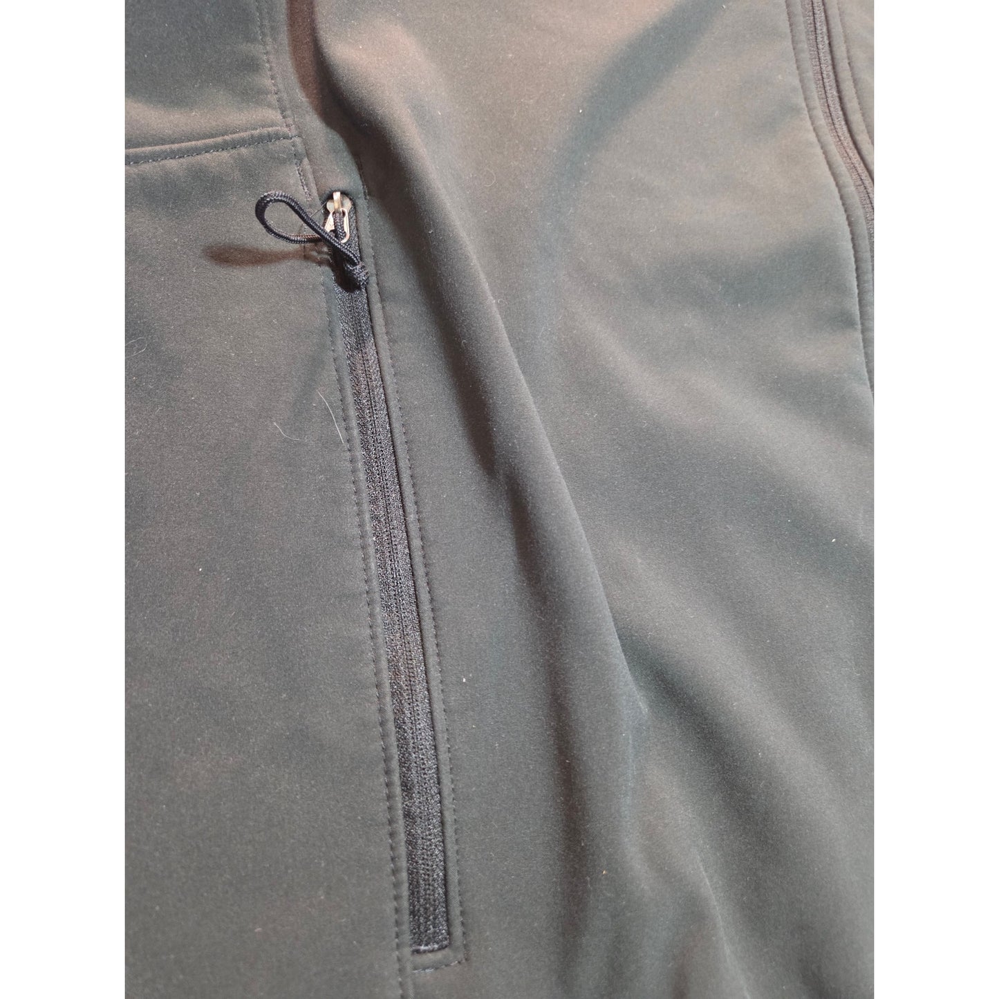 Black North Face jackets missing straps on sleeves but good condition LRG