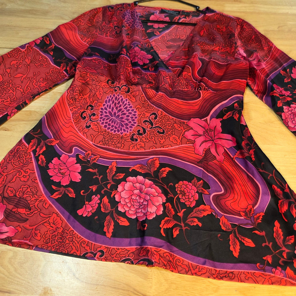 New York City design company 100% silk size large Asian print pink floral blouse