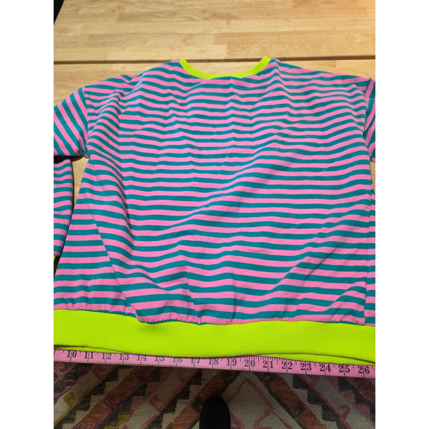 Neon pink grain and blue viral striped sweatshirt viscose blends small