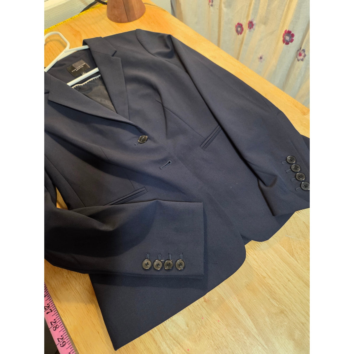 The Limited collection navy blue blazer size 4 fully lined women's fitted