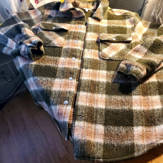Terra Sky size 2X pink and green plaid snap button pocket shacket jacket