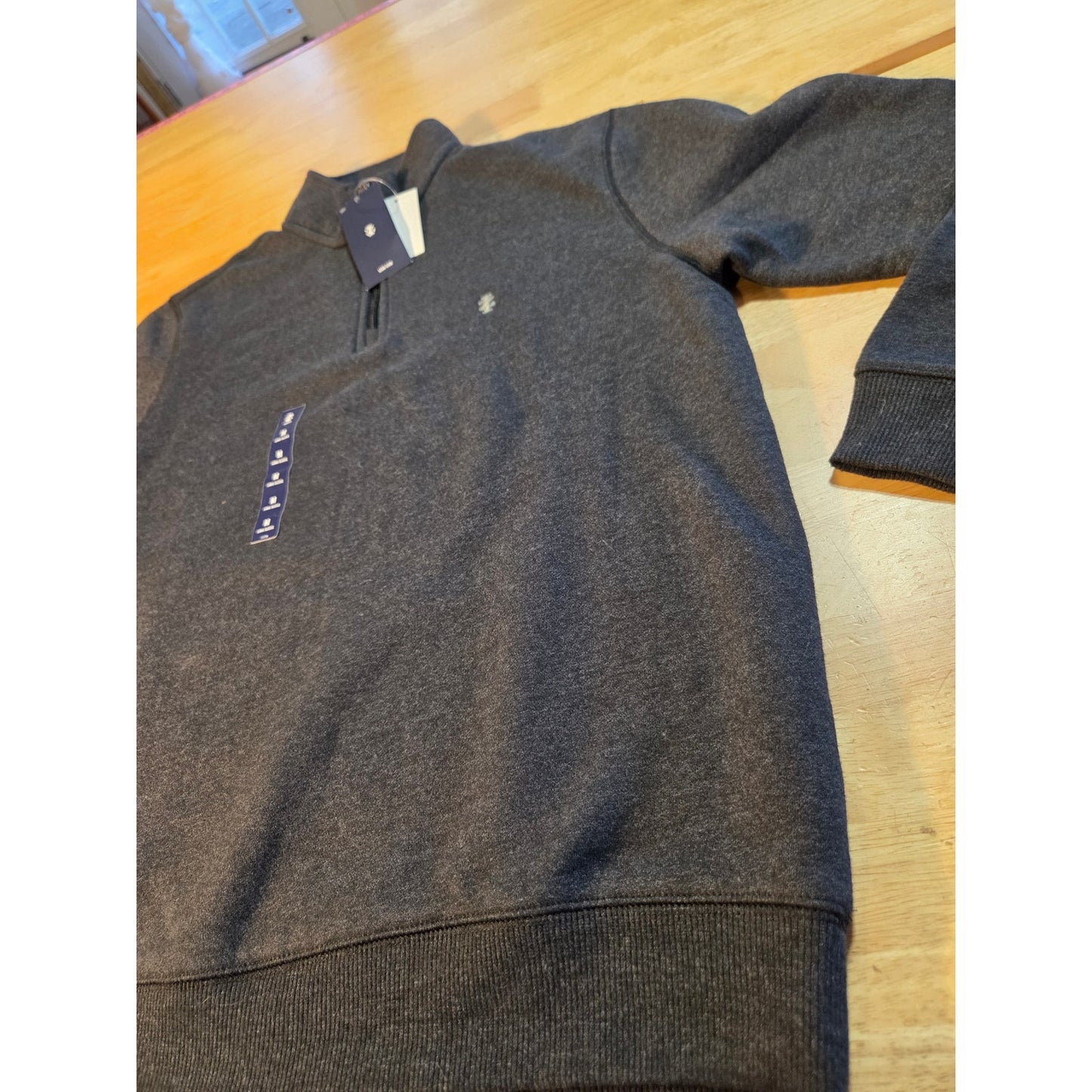 NWT  Izod performance advantage henley quarter zip long sleeve medium