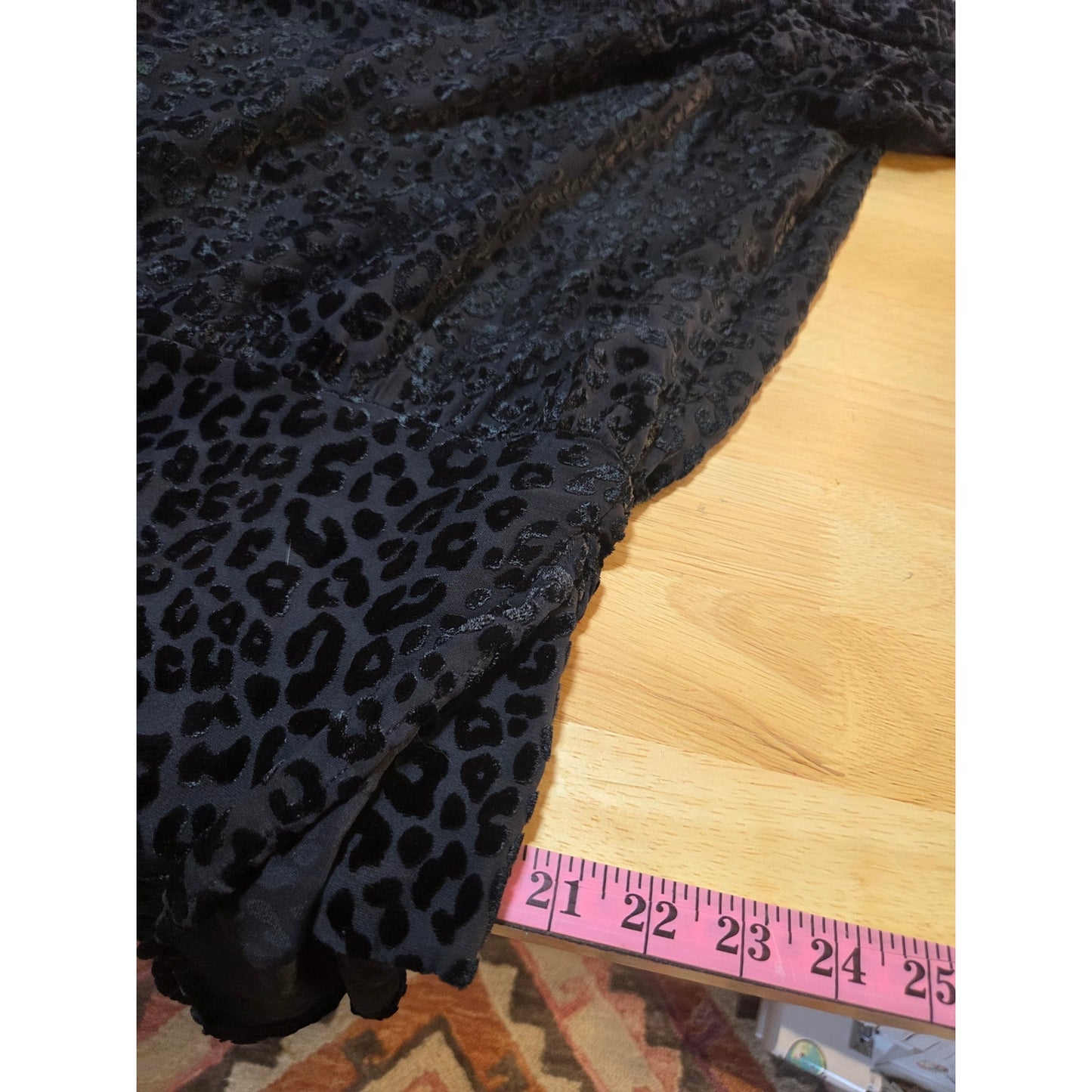 Ann Taylor Loft black burnout velvet leopard -tiered gathered cap sleeve mini Md