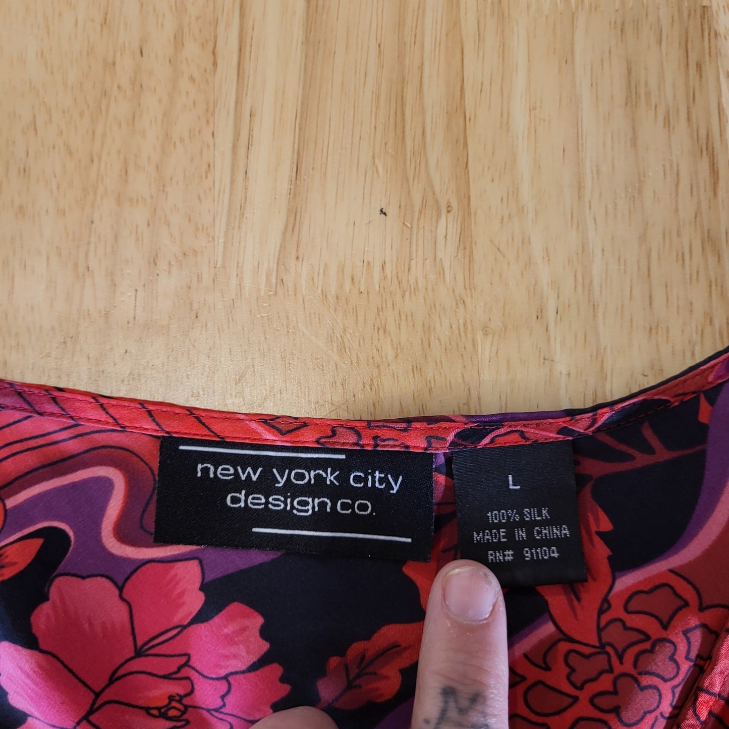 New York City Design Co. Colorful Pink Graphic Print Silk Blouse Bell Sleeve L